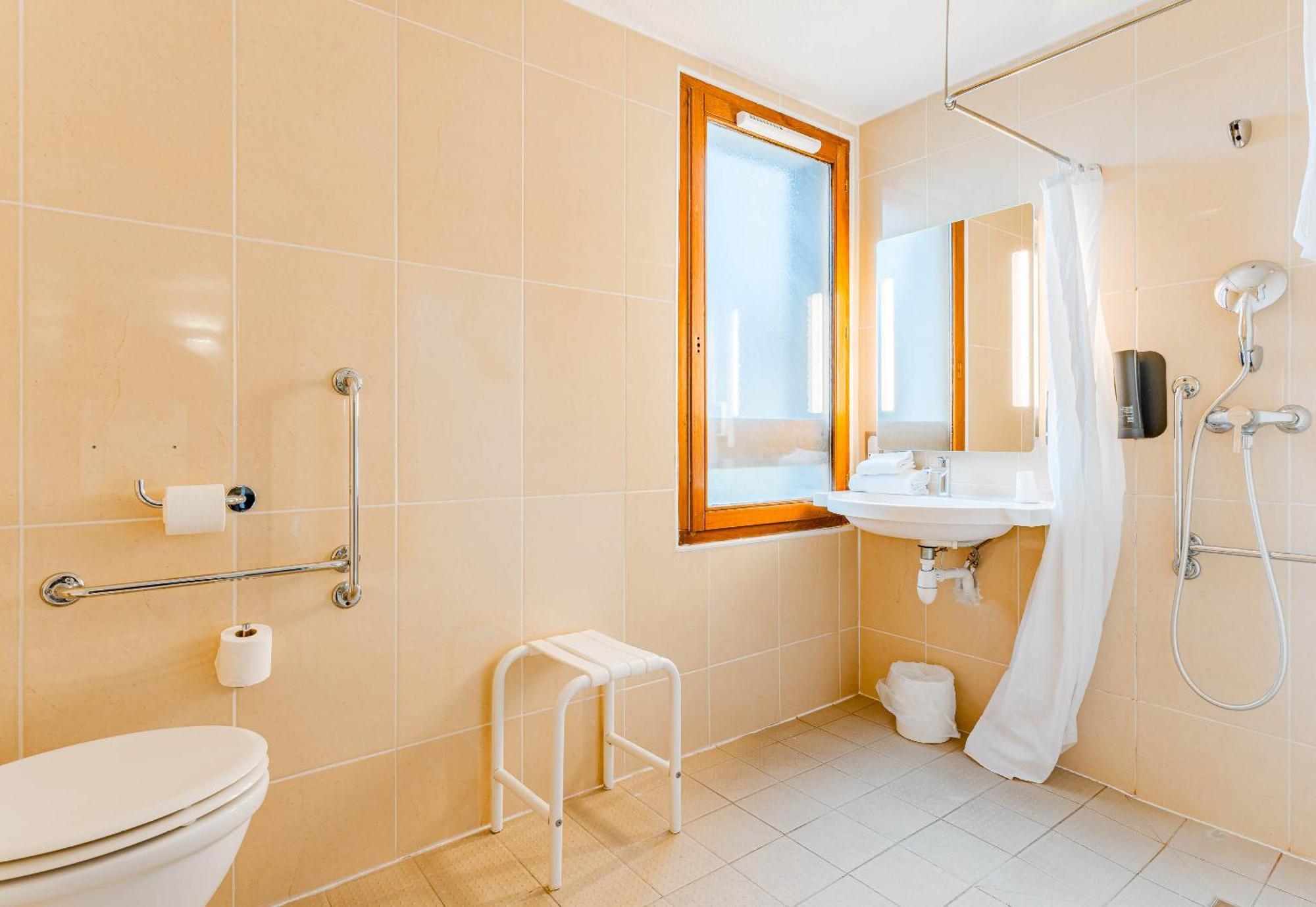 B&B Hotel Poitiers 3 Futuroscope Chasseneuil-du-Poitou Εξωτερικό φωτογραφία