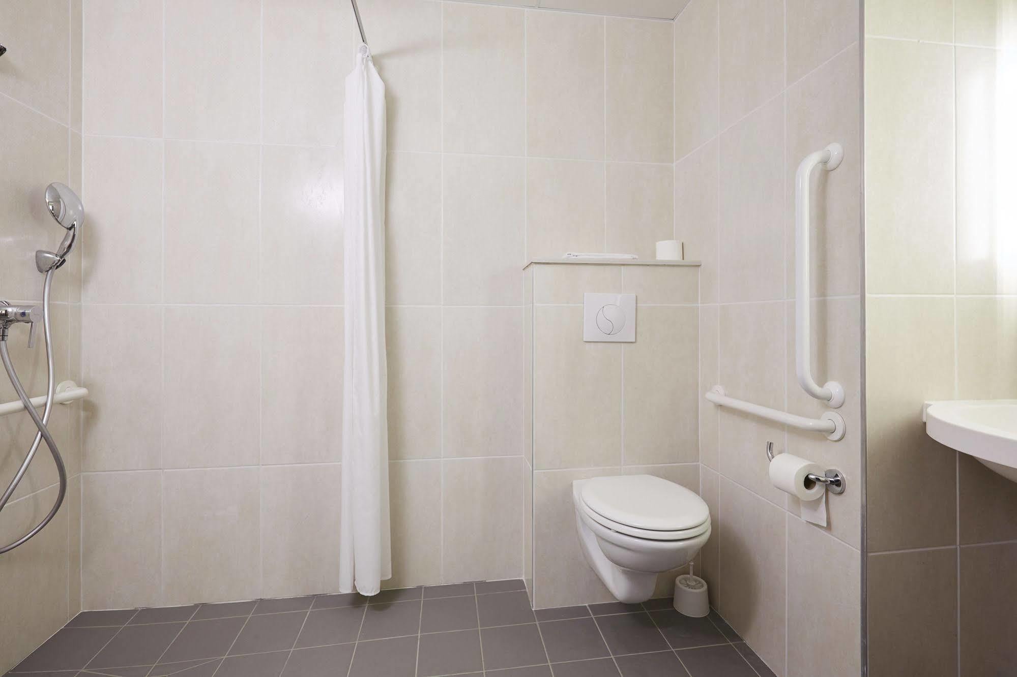 B&B Hotel Poitiers 3 Futuroscope Chasseneuil-du-Poitou Εξωτερικό φωτογραφία